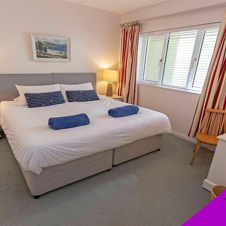 Clifton Court Apt 16 With Indoor Heated Pool & Sea Views Croyde Exterior photo