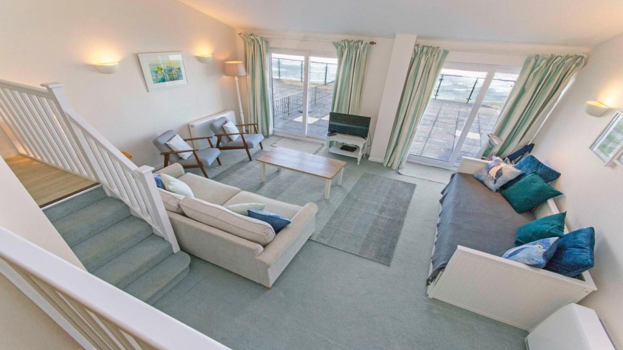 Clifton Court Apt 16 With Indoor Heated Pool & Sea Views Apartment Croyde Exterior photo