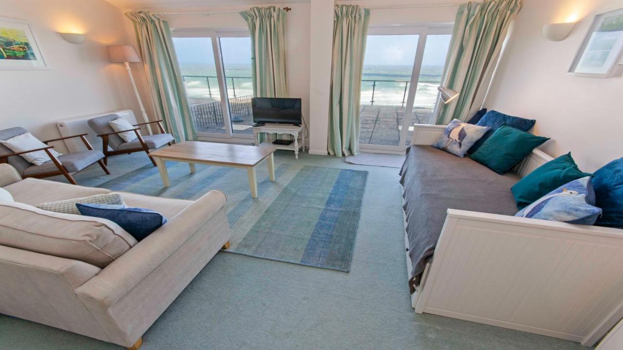 Clifton Court Apt 16 With Indoor Heated Pool & Sea Views Apartment Croyde Exterior photo