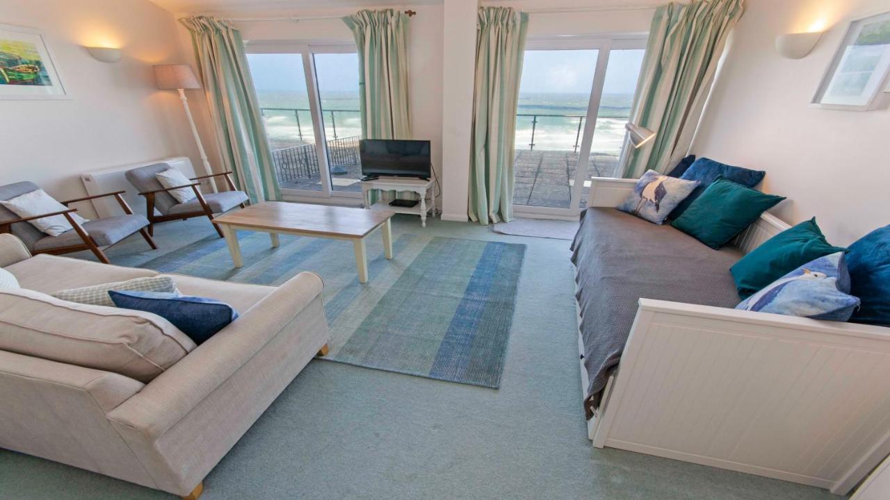 Clifton Court Apt 16 With Indoor Heated Pool & Sea Views Croyde Exterior photo